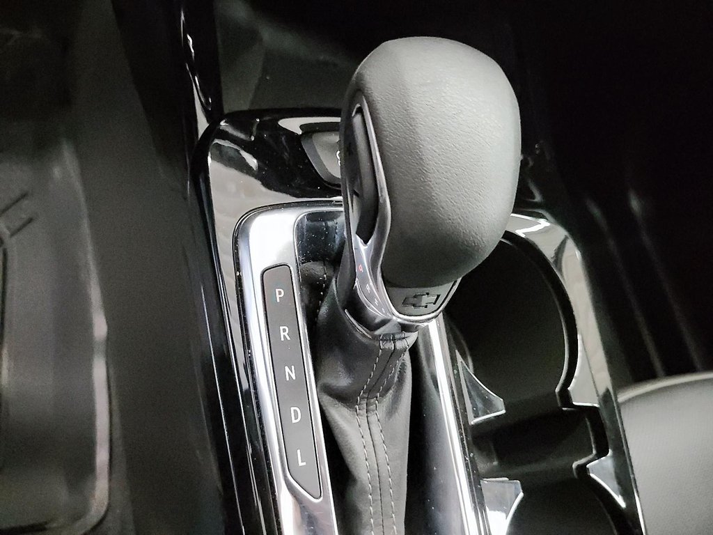 2025 Chevrolet Trax FWD 4dr ACTIV in Stratford, Ontario - 14 - w1024h768px