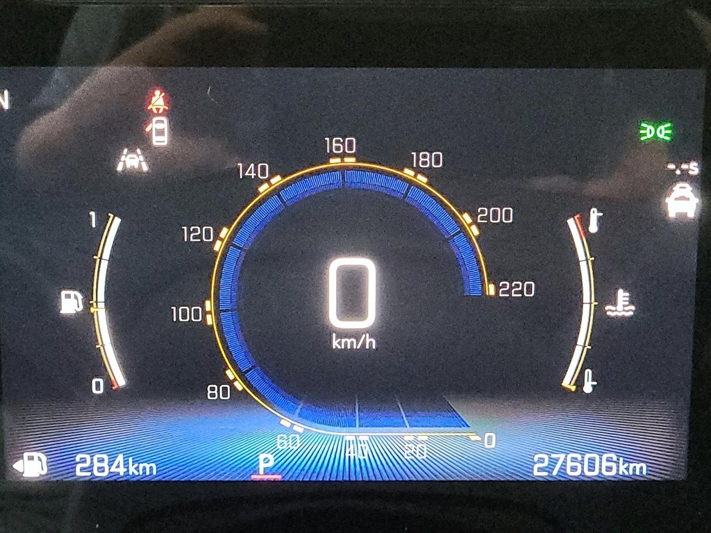 2025 Chevrolet Trax FWD 4dr ACTIV in Stratford, Ontario - 12 - w1024h768px