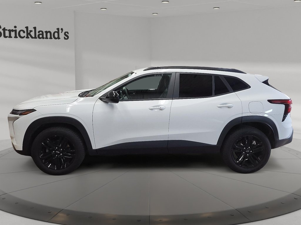 2025 Chevrolet Trax FWD 4dr ACTIV in Stratford, Ontario - 5 - w1024h768px