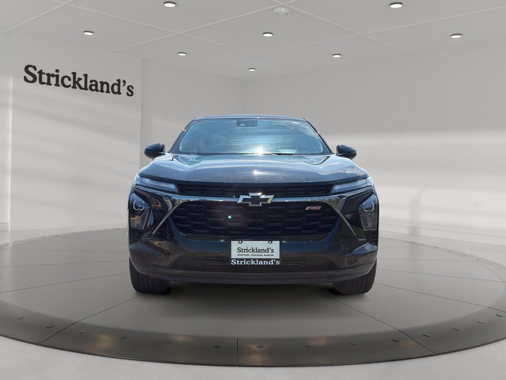 2025 Chevrolet Trax FWD 4dr 1RS in Stratford, Ontario - 2 - w1024h768px