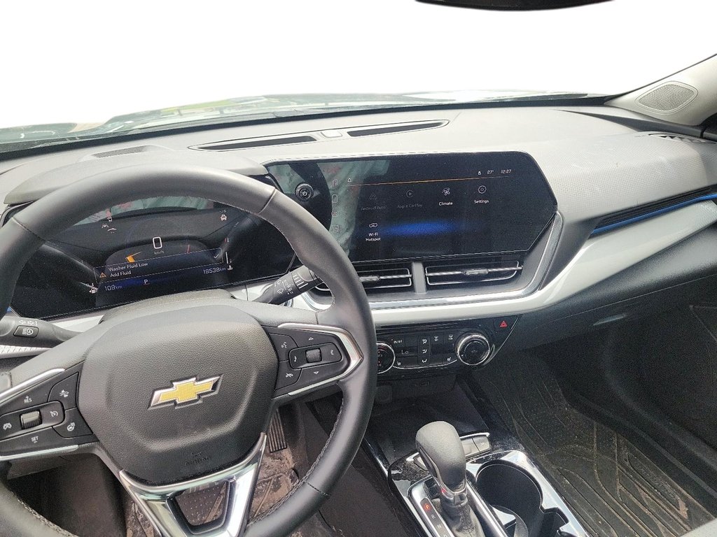 2026 Chevrolet Trax FWD 4dr LT in Stratford, Ontario - 13 - w1024h768px