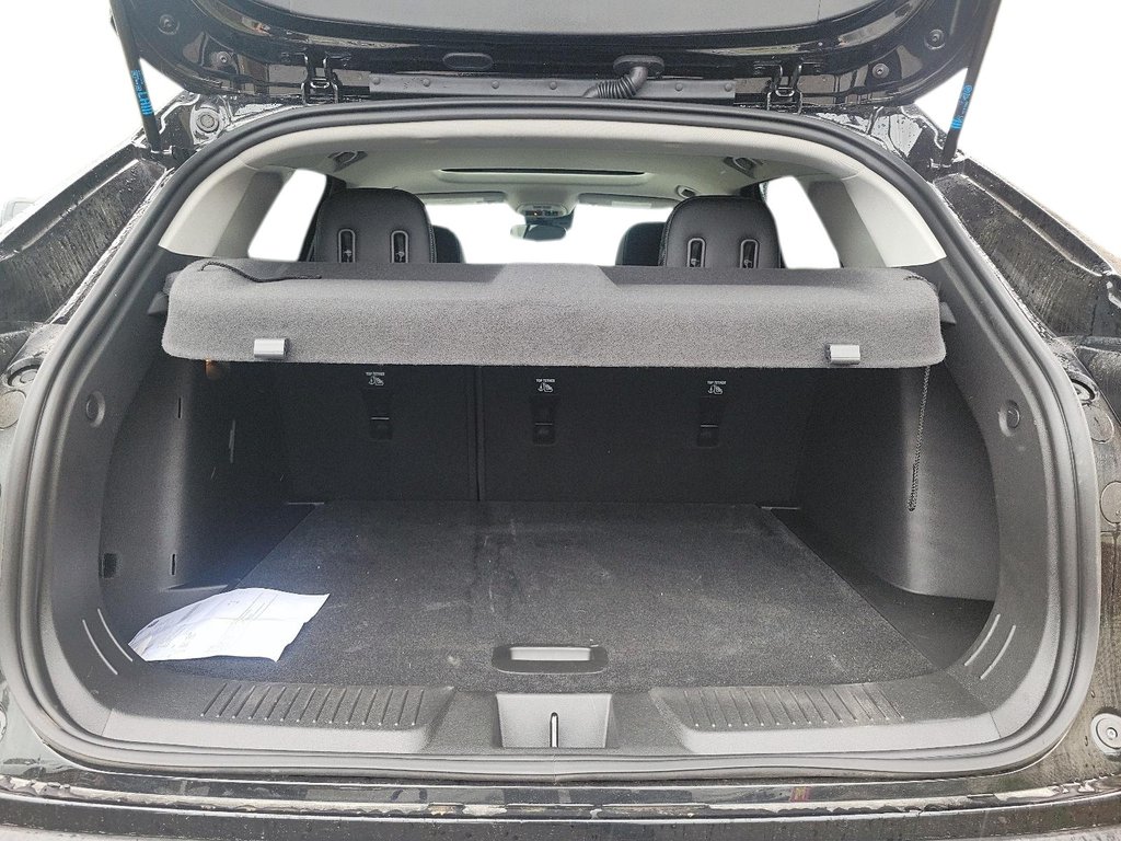 2026 Chevrolet Trax FWD 4dr LT in Stratford, Ontario - 6 - w1024h768px