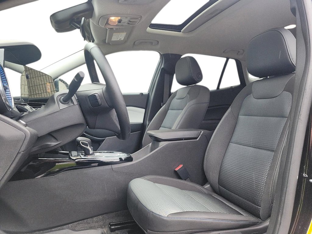 2026 Chevrolet Trax FWD 4dr LT in Stratford, Ontario - 8 - w1024h768px