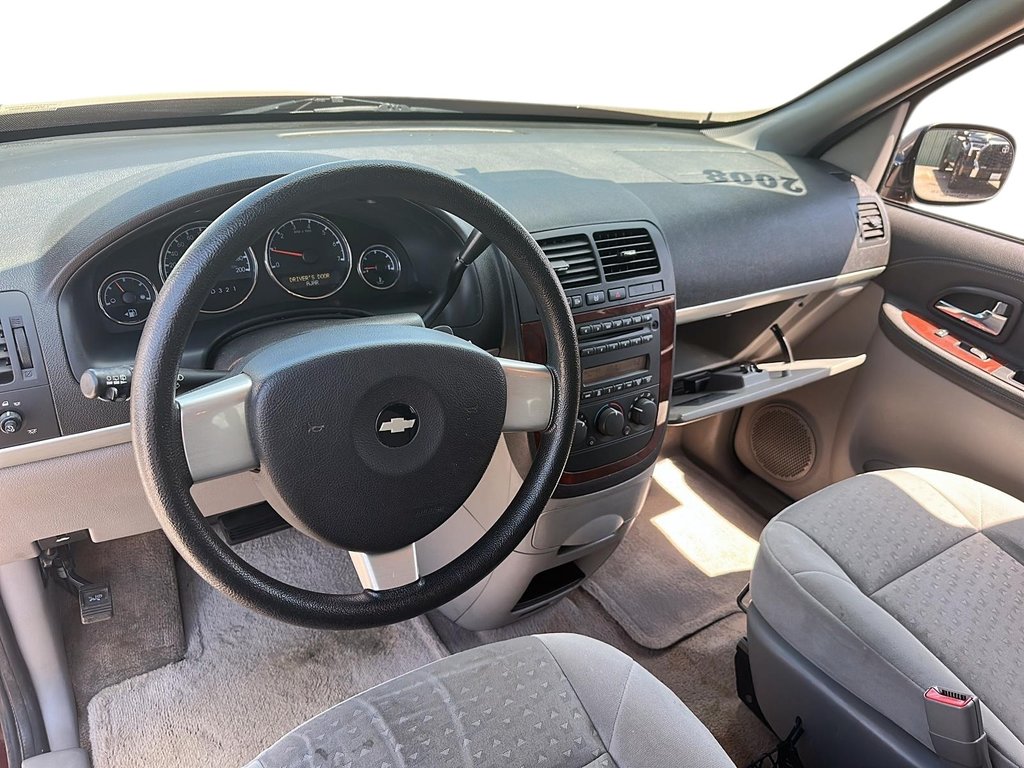 2008 Chevrolet Uplander LS Wagon in Stratford, Ontario - 9 - w1024h768px