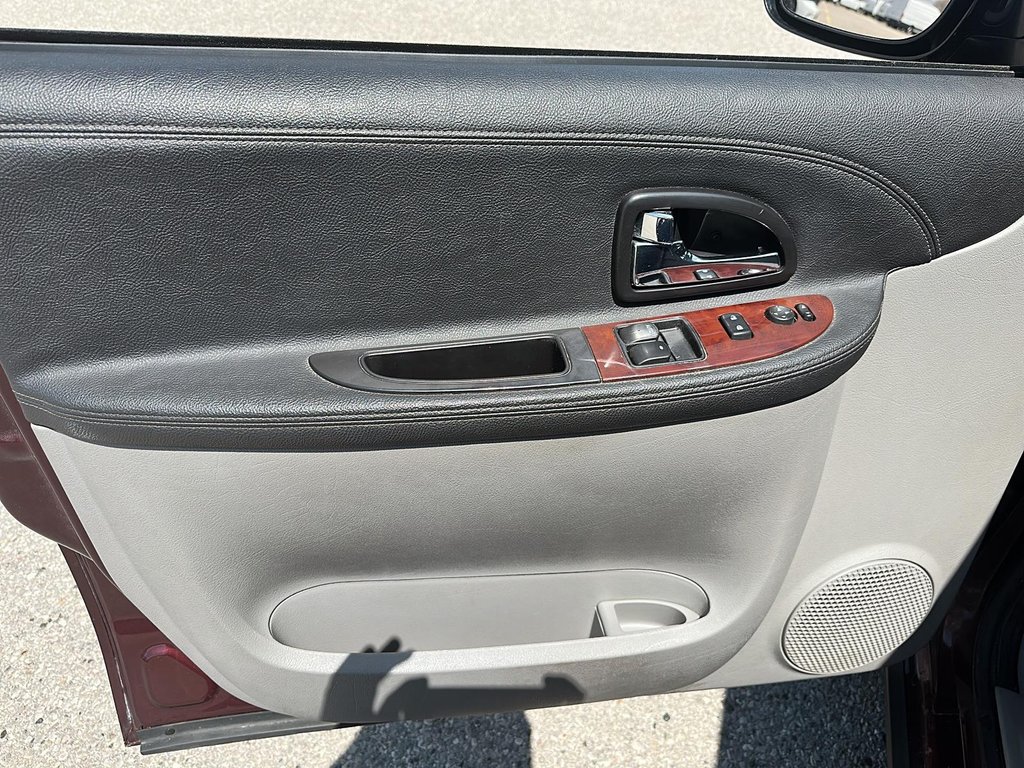 2008 Chevrolet Uplander LS Wagon in Stratford, Ontario - 10 - w1024h768px
