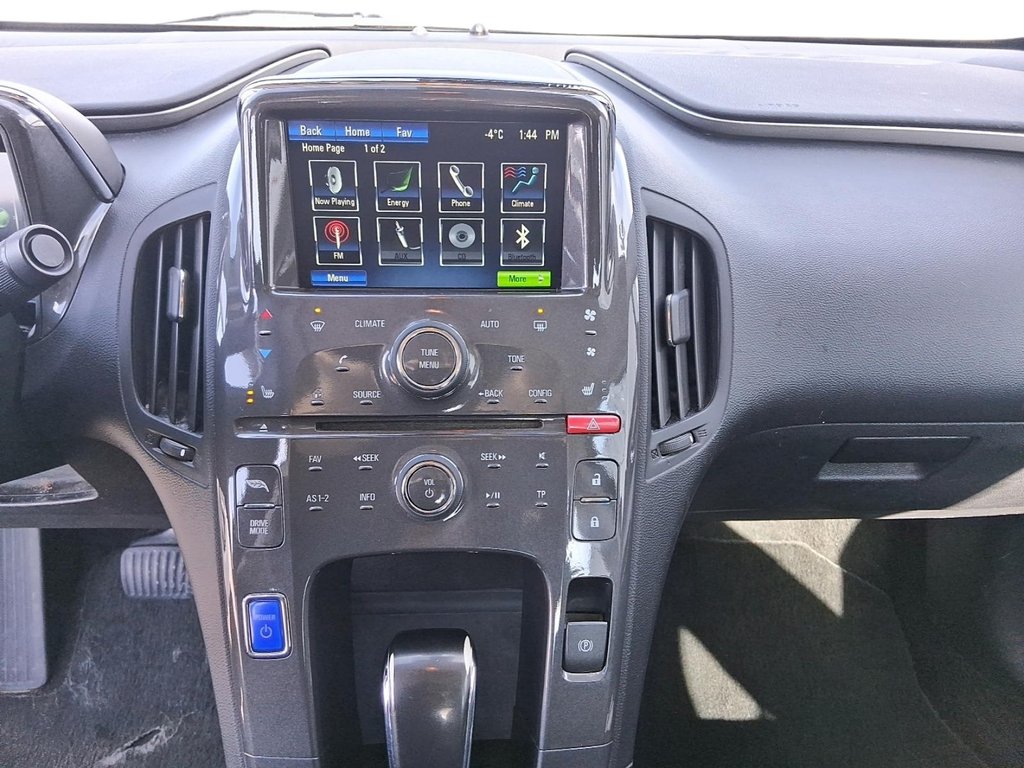 2014 Chevrolet Volt 5-Door Hatchback in Stratford, Ontario - 14 - w1024h768px