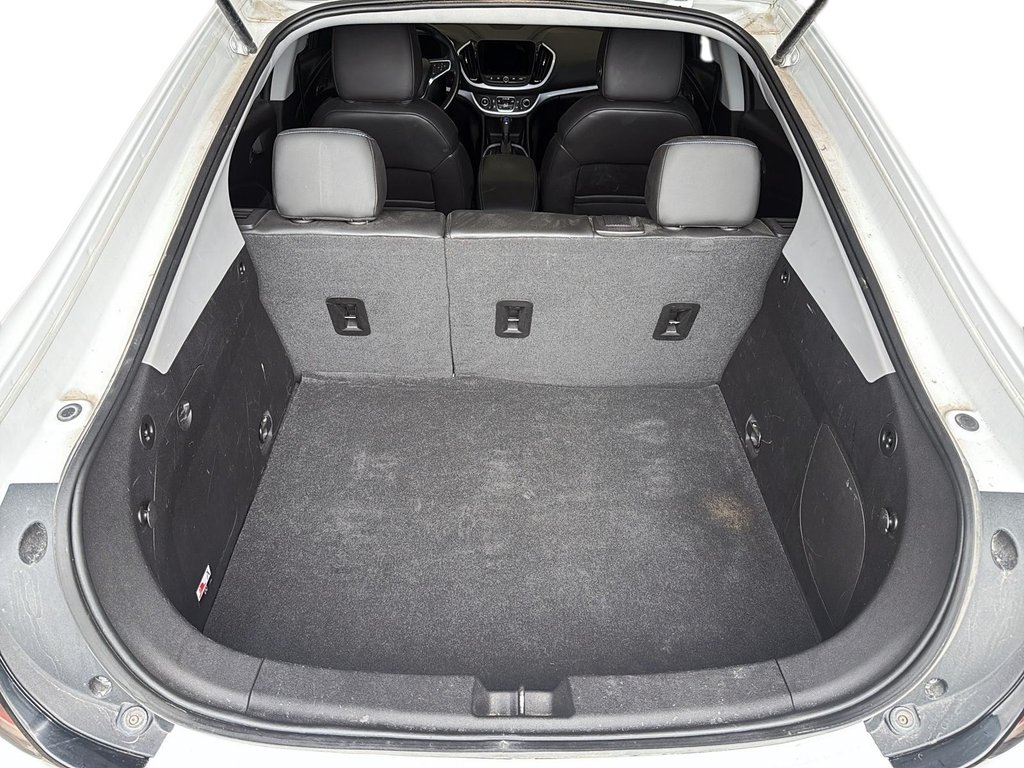 2018 Chevrolet Volt LT in Stratford, Ontario - 6 - w1024h768px