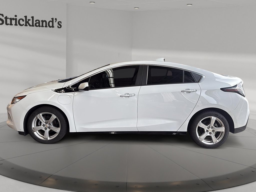 2018 Chevrolet Volt LT in Stratford, Ontario - 5 - w1024h768px
