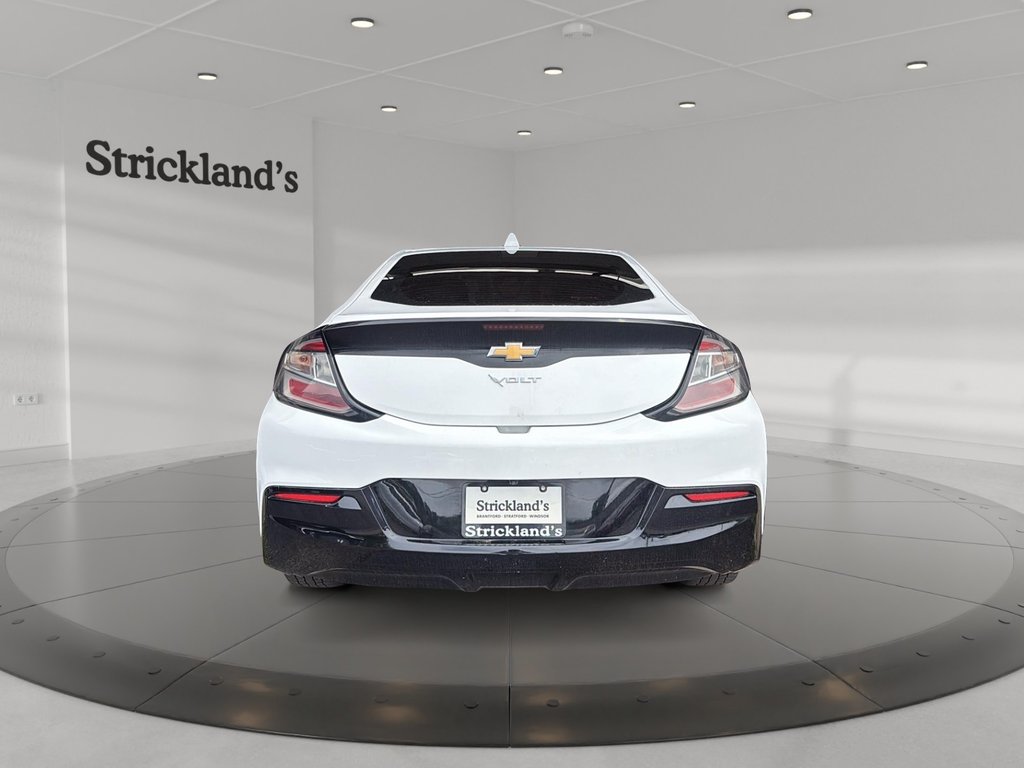 2018 Chevrolet Volt LT in Stratford, Ontario - 3 - w1024h768px