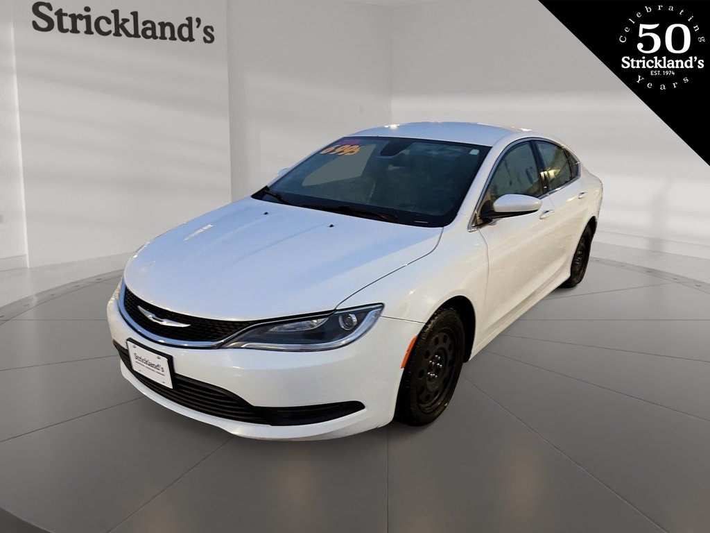 2016 Chrysler 200 LX in Stratford, Ontario - 1 - w1024h768px