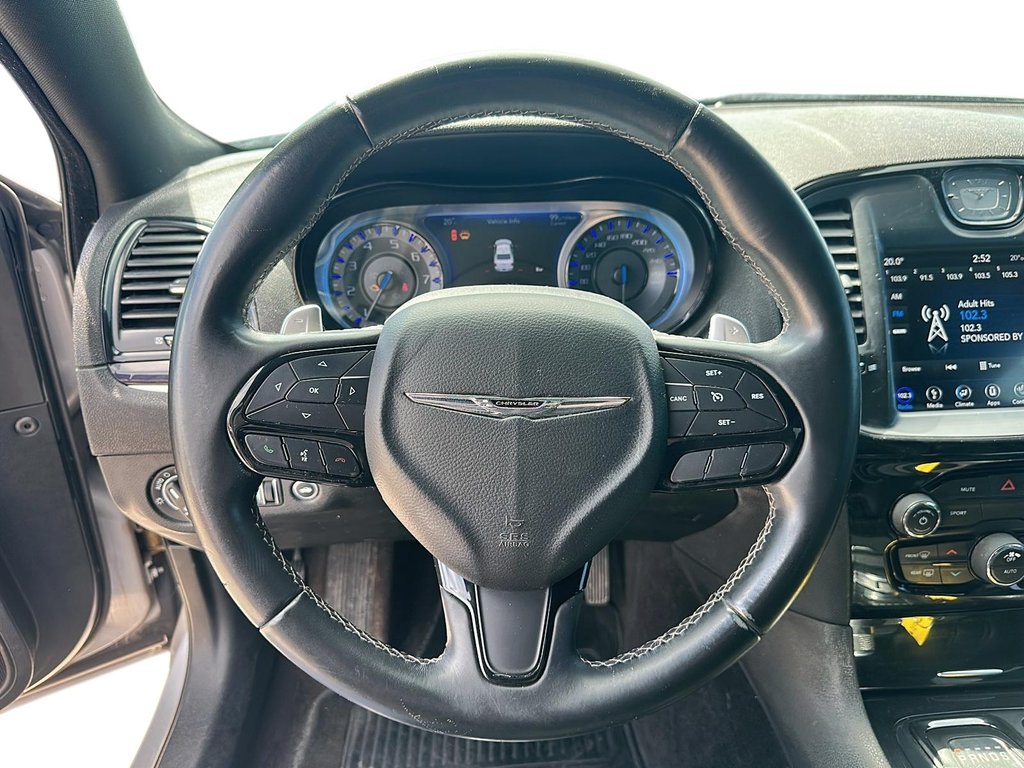 2018 Chrysler 300 S in Stratford, Ontario - 8 - w1024h768px