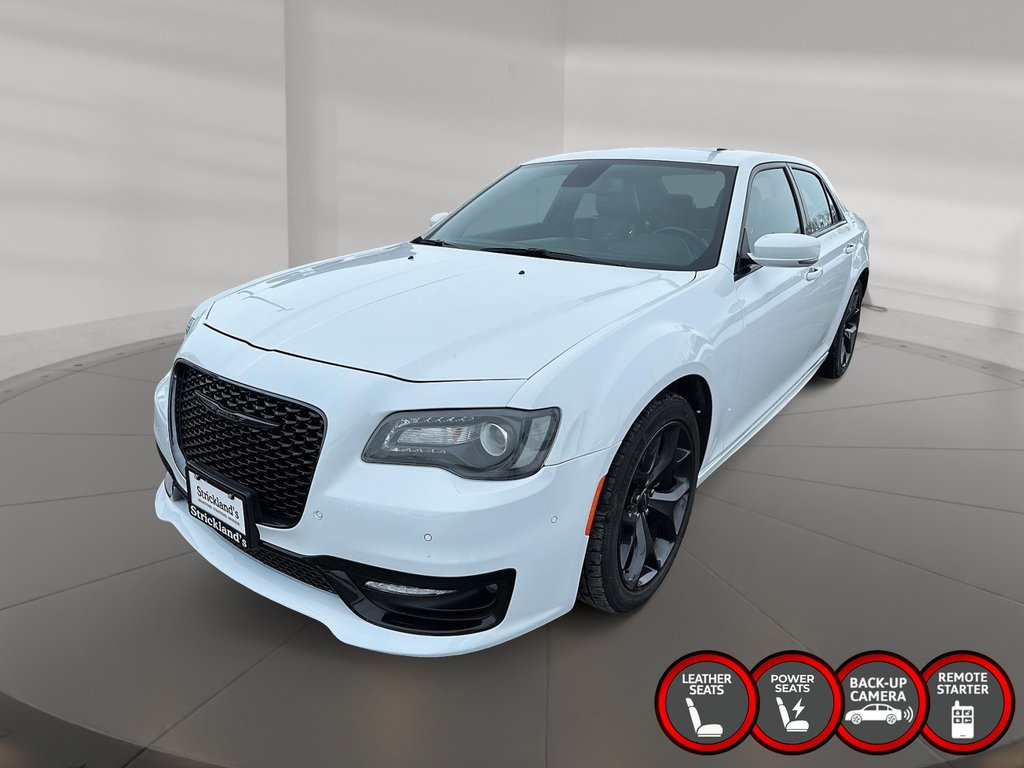 2022 Chrysler 300 S in Stratford, Ontario - 1 - w1024h768px