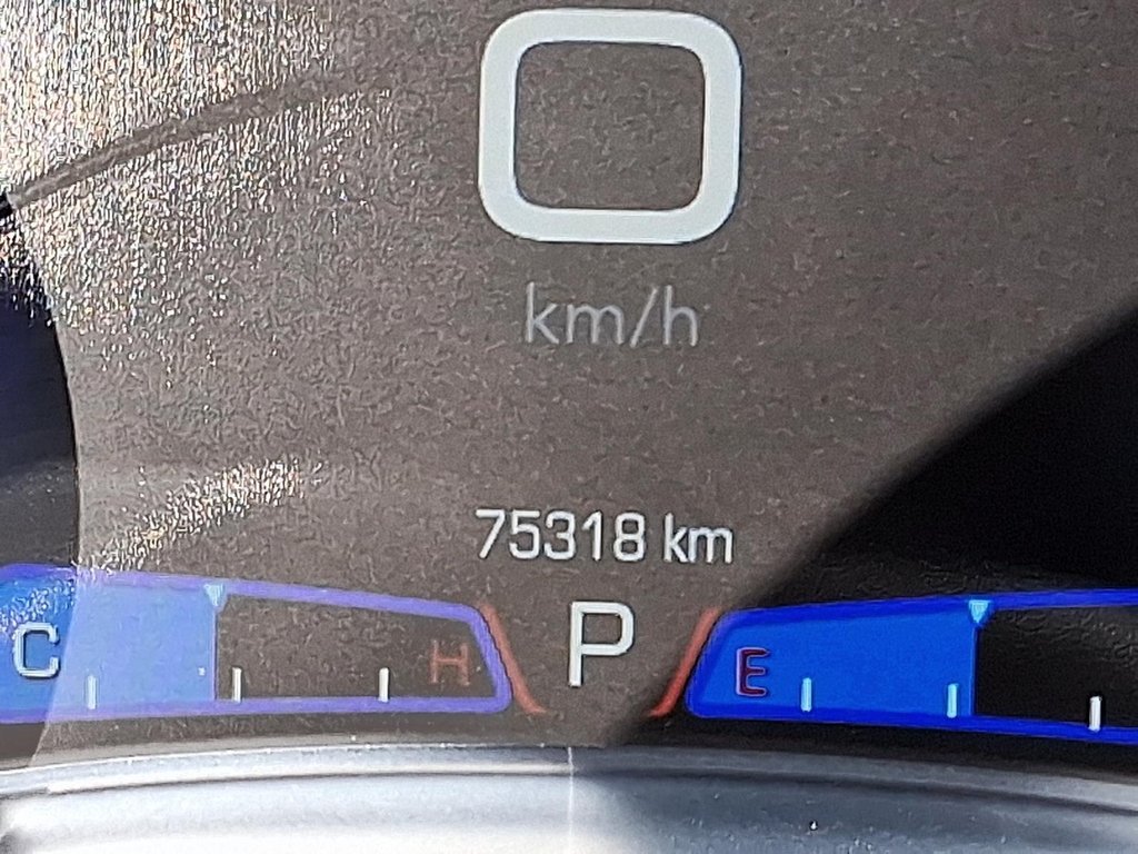 2023 Chrysler 300 S 300s RWD in Stratford, Ontario - 13 - w1024h768px