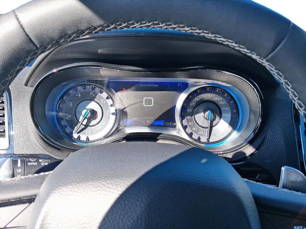 2023 Chrysler 300 S 300s RWD in Stratford, Ontario - 14 - w1024h768px