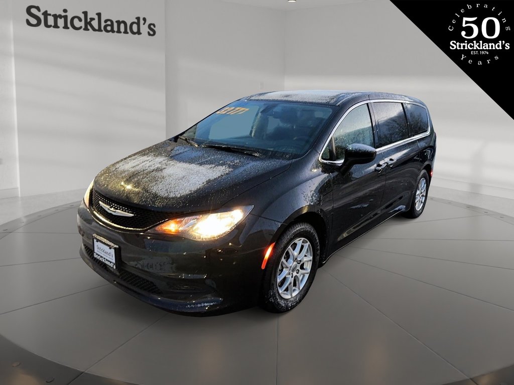 2022  Grand Caravan SXT in Stratford, Ontario - 1 - w1024h768px