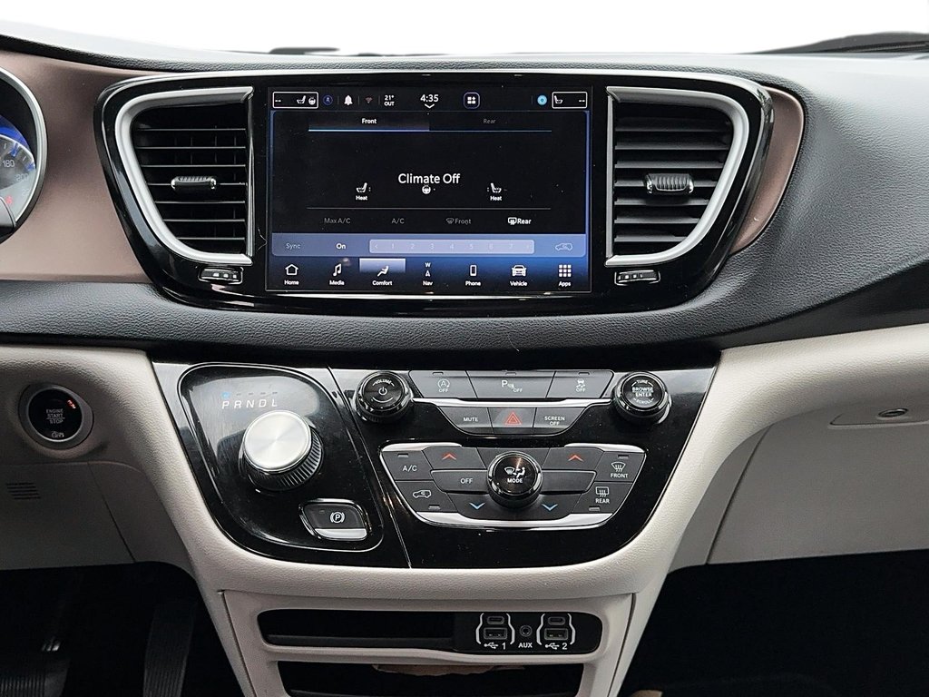 2022 Chrysler Grand Caravan SXT in Stratford, Ontario - 9 - w1024h768px
