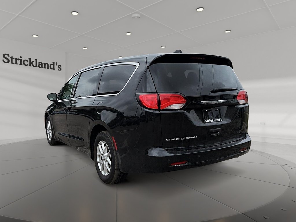 2022 Chrysler Grand Caravan SXT in Stratford, Ontario - 3 - w1024h768px