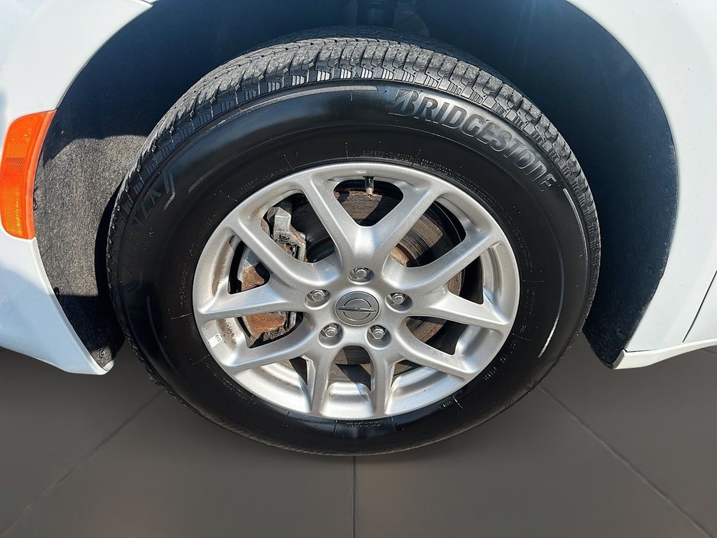 2024 Chrysler Grand Caravan SXT 2WD in Stratford, Ontario - 7 - w1024h768px