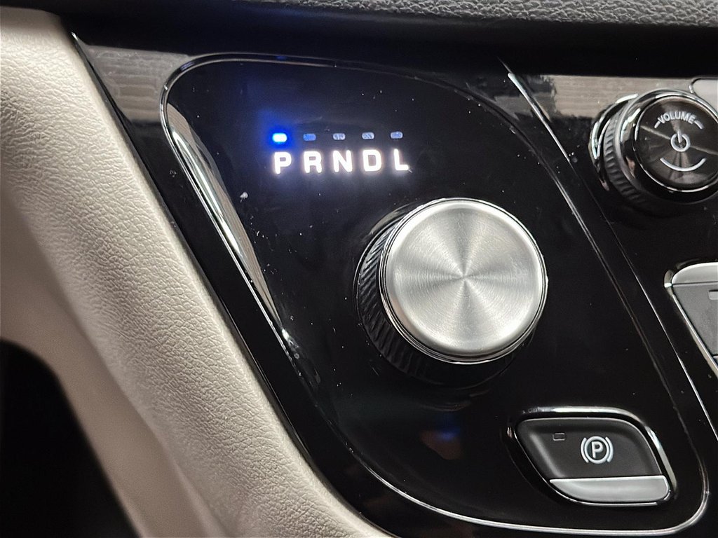 2024 Chrysler Grand Caravan SXT 2WD in Stratford, Ontario - 14 - w1024h768px