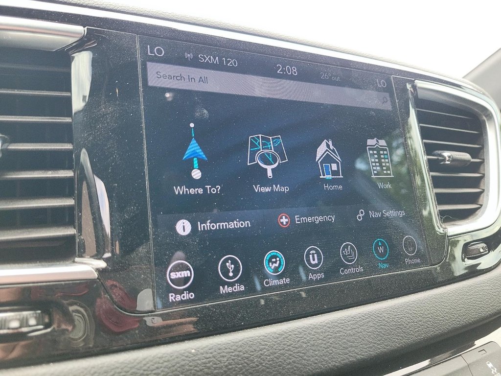 2019 Chrysler Pacifica Hybrid Touring L in Stratford, Ontario - 17 - w1024h768px