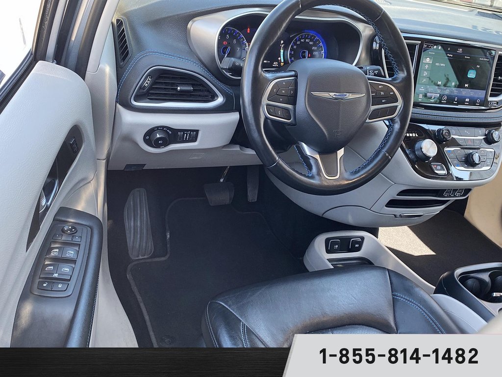 2021  Pacifica Touring L in Stratford, Ontario - 12 - w1024h768px