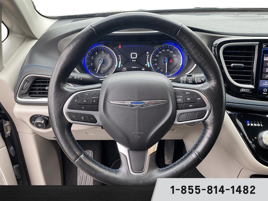 2021  Pacifica Touring L in Stratford, Ontario - 12 - w1024h768px