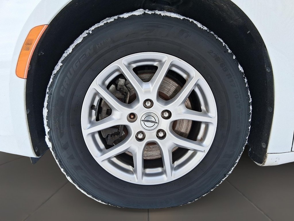 2021 Chrysler Pacifica Touring L in Stratford, Ontario - 8 - w1024h768px