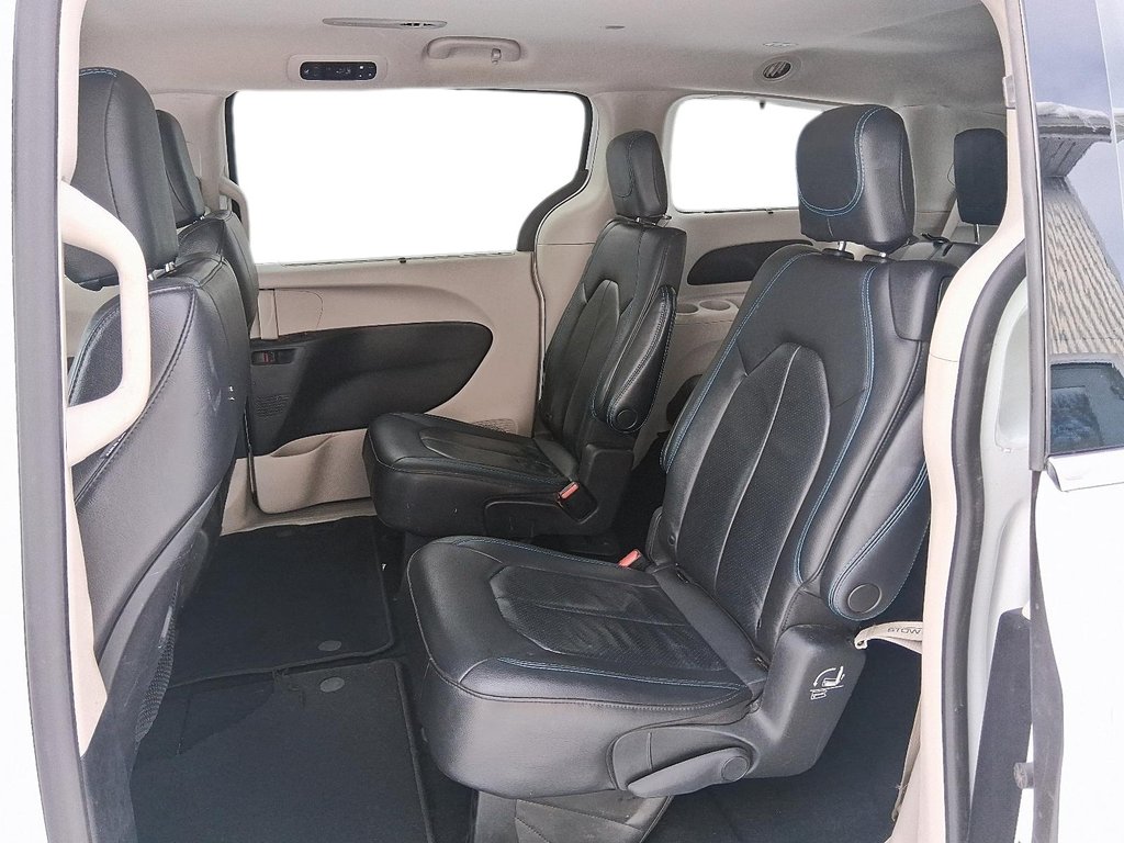 2021 Chrysler Pacifica Touring L in Stratford, Ontario - 10 - w1024h768px