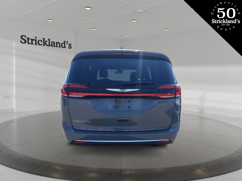 2022  Pacifica Touring in Stratford, Ontario - 3 - w1024h768px