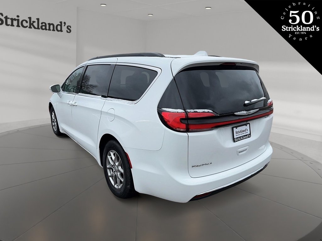 2022  Pacifica Touring in Stratford, Ontario - 4 - w1024h768px