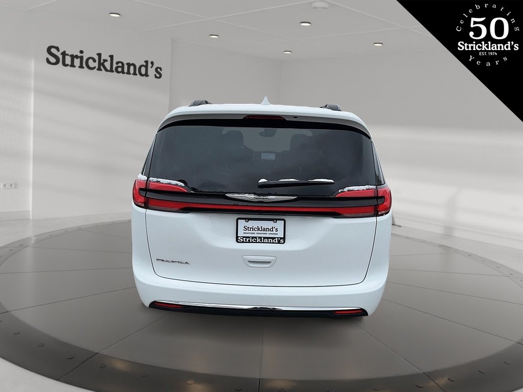 2022  Pacifica Touring in Stratford, Ontario - 3 - w1024h768px