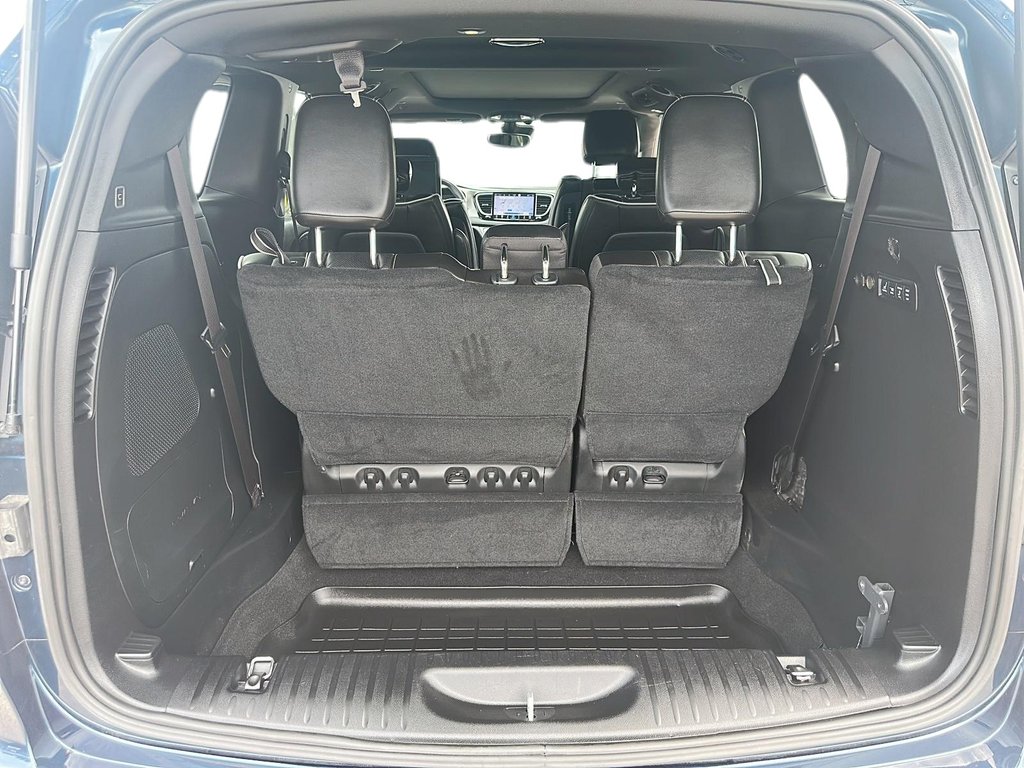 2022 Chrysler Pacifica Limited in Stratford, Ontario - 6 - w1024h768px