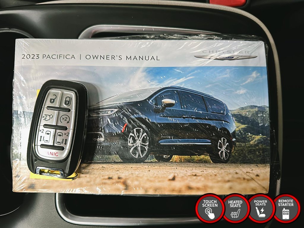 2023 Chrysler Pacifica Touring L FWD in Stratford, Ontario - 15 - w1024h768px