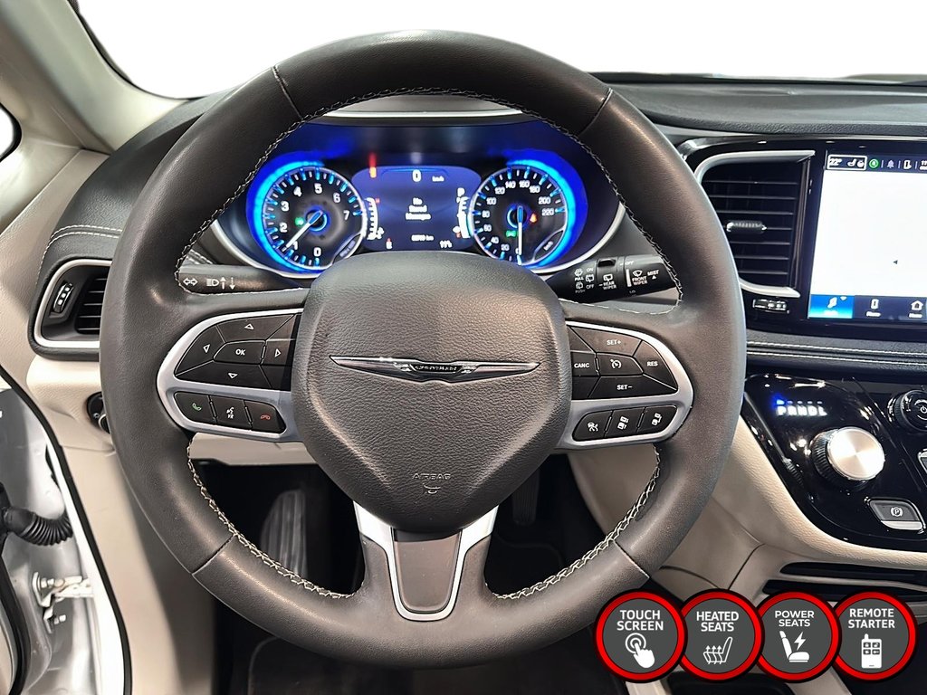 2023 Chrysler Pacifica Touring L FWD in Stratford, Ontario - 11 - w1024h768px