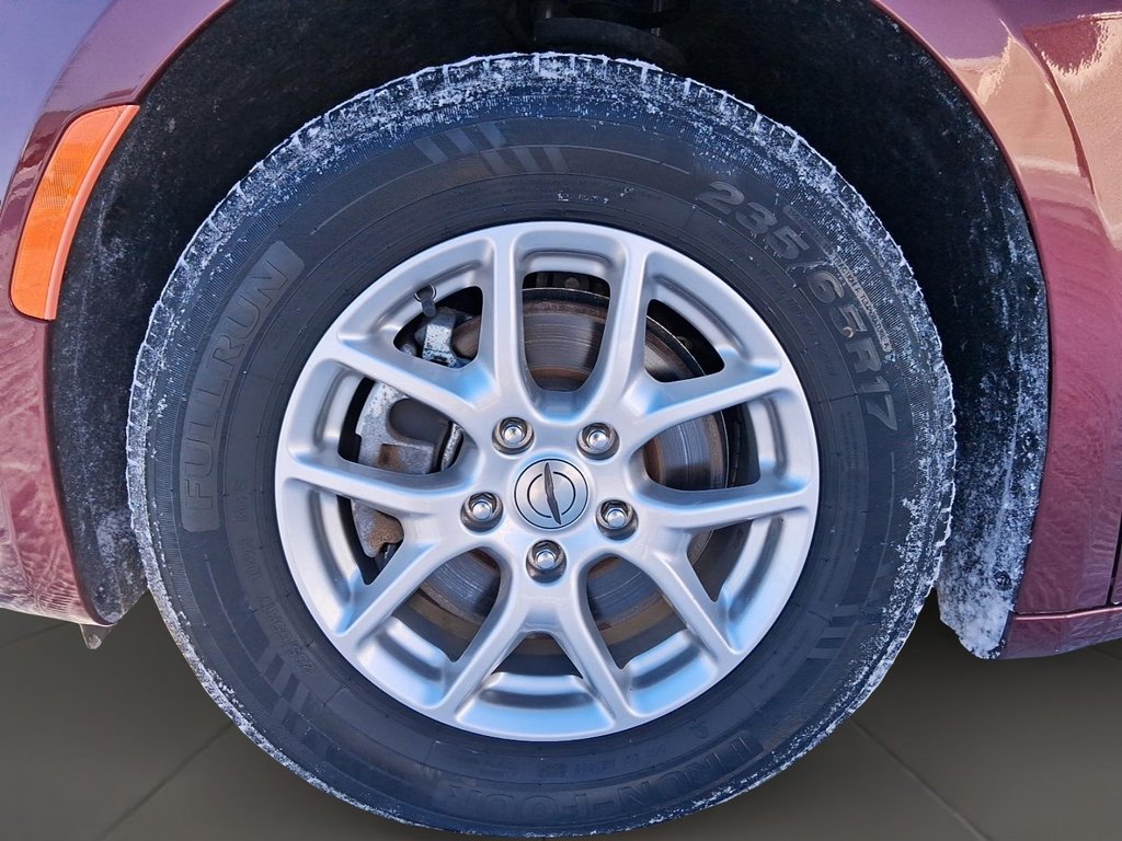 2023 Chrysler Pacifica Touring L FWD in Stratford, Ontario - 7 - w1024h768px