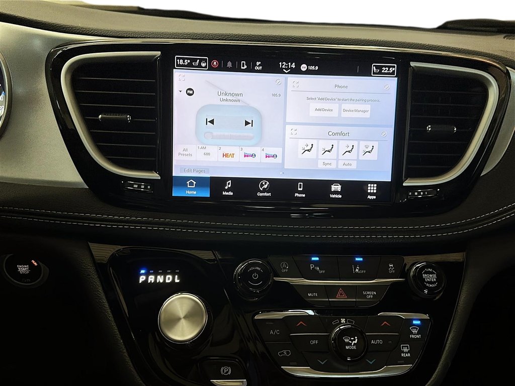 2024 Chrysler Pacifica Touring-L FWD in Stratford, Ontario - 17 - w1024h768px