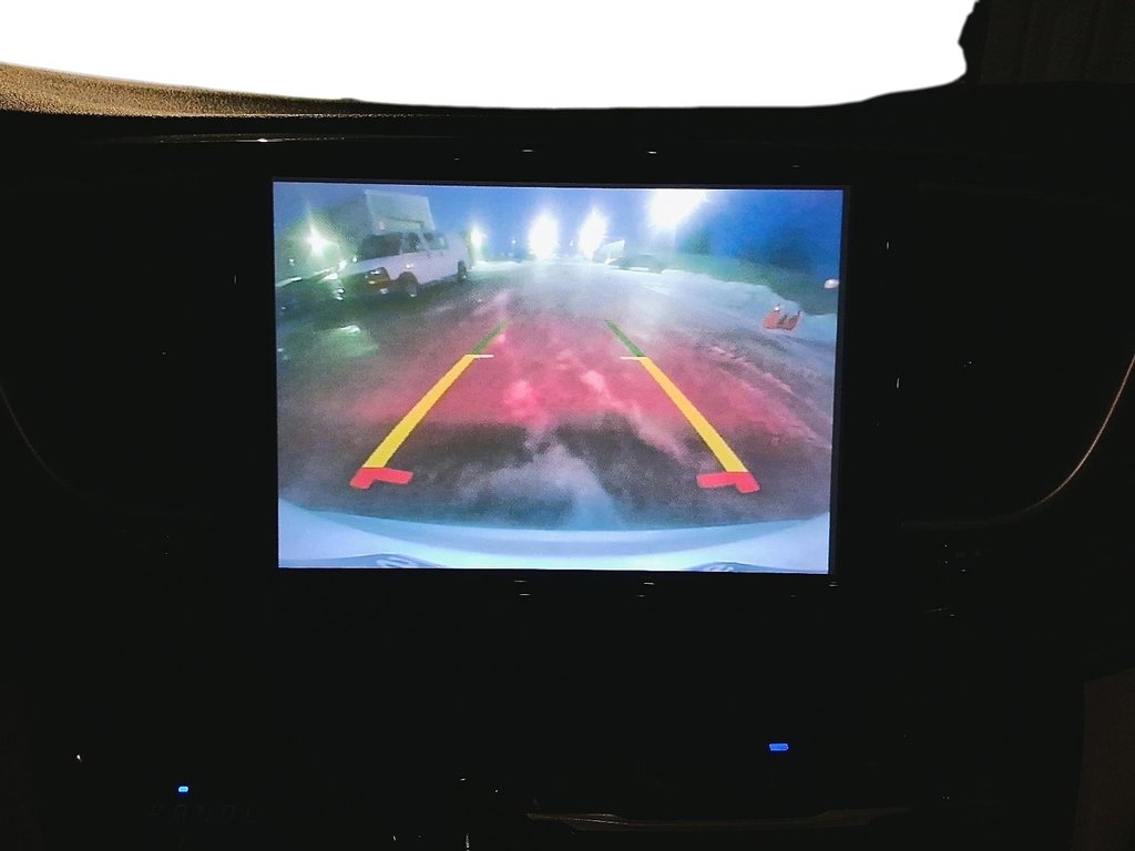 2024 Chrysler Pacifica Touring-L FWD in Stratford, Ontario - 18 - w1024h768px