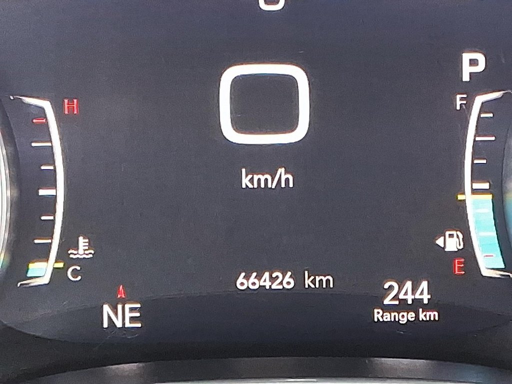 2024 Chrysler Pacifica Touring-L FWD in Stratford, Ontario - 14 - w1024h768px