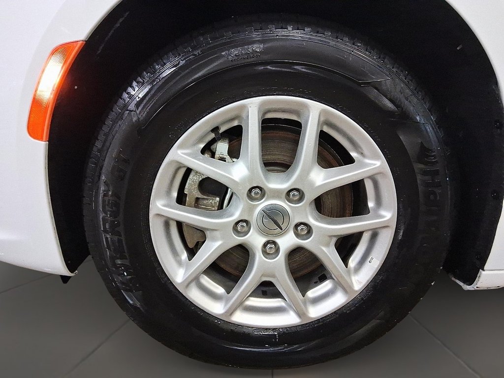 2024 Chrysler Pacifica Touring-L FWD in Stratford, Ontario - 7 - w1024h768px