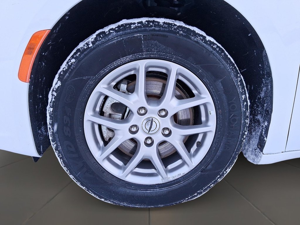 2024 Chrysler Pacifica Touring-L FWD in Stratford, Ontario - 7 - w1024h768px