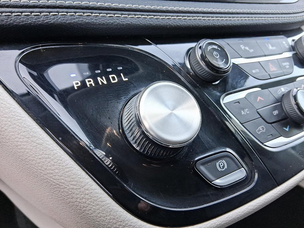 2024 Chrysler Pacifica Touring-L FWD in Stratford, Ontario - 17 - w1024h768px