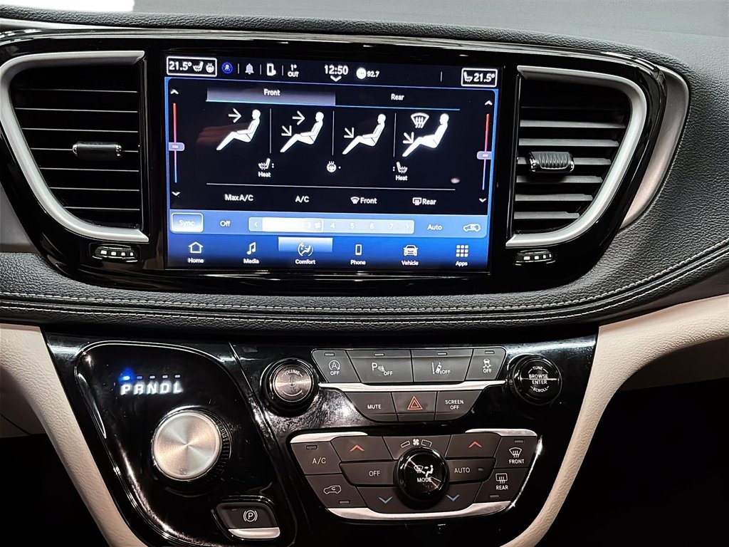 2024 Chrysler Pacifica Touring-L FWD in Stratford, Ontario - 15 - w1024h768px