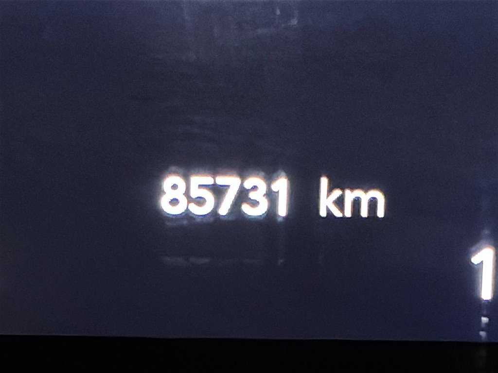 2024 Chrysler Pacifica Touring-L FWD in Stratford, Ontario - 12 - w1024h768px