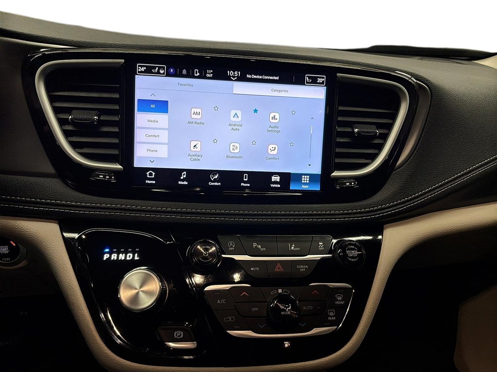 2024 Chrysler Pacifica Touring-L FWD in Stratford, Ontario - 16 - w1024h768px