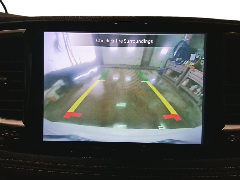 2024 Chrysler Pacifica Touring-L FWD in Stratford, Ontario - 18 - w1024h768px