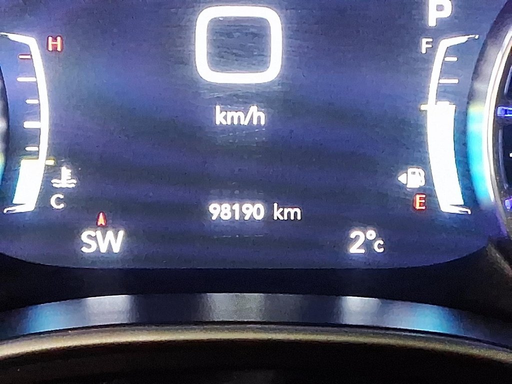 2024 Chrysler Pacifica Touring-L FWD in Stratford, Ontario - 14 - w1024h768px