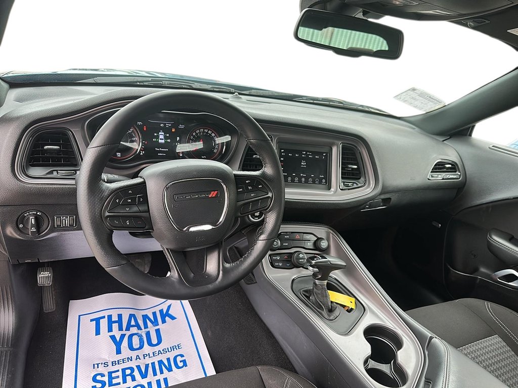 2023 Dodge Challenger SXT RWD in Stratford, Ontario - 9 - w1024h768px