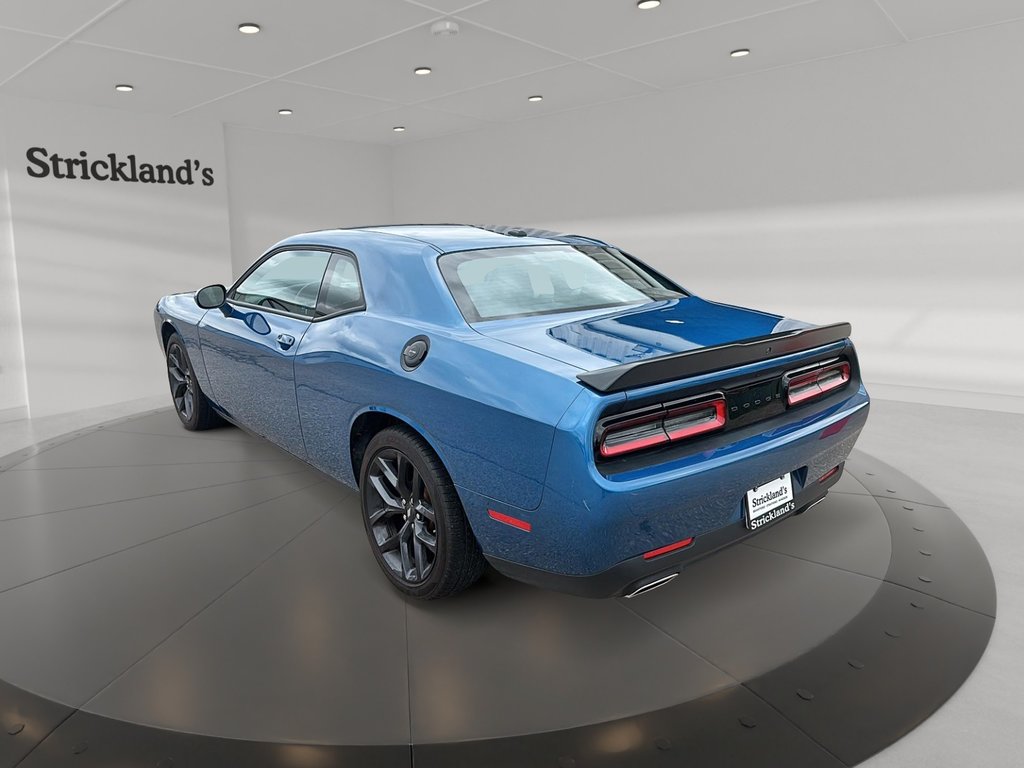 2023 Dodge Challenger SXT RWD in Stratford, Ontario - 4 - w1024h768px
