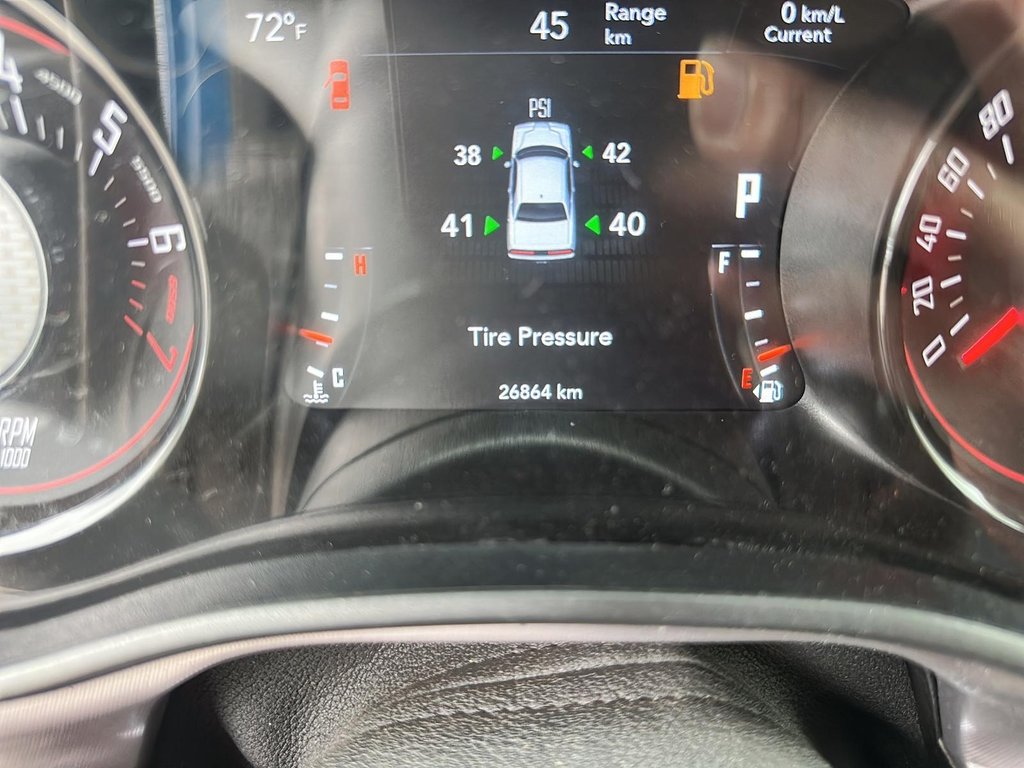 2023 Dodge Challenger SXT RWD in Stratford, Ontario - 12 - w1024h768px
