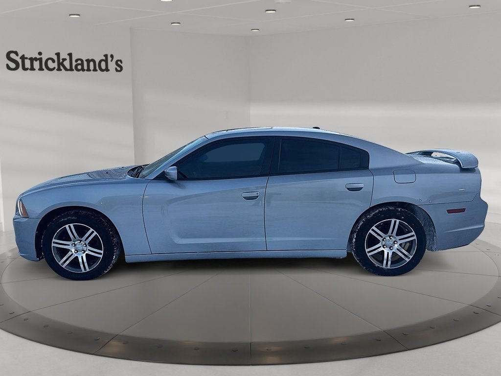 2014 Dodge Charger SXT in Stratford, Ontario - 5 - w1024h768px